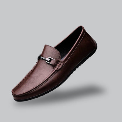 Comfortable men’s loafers for business casual and leisure use