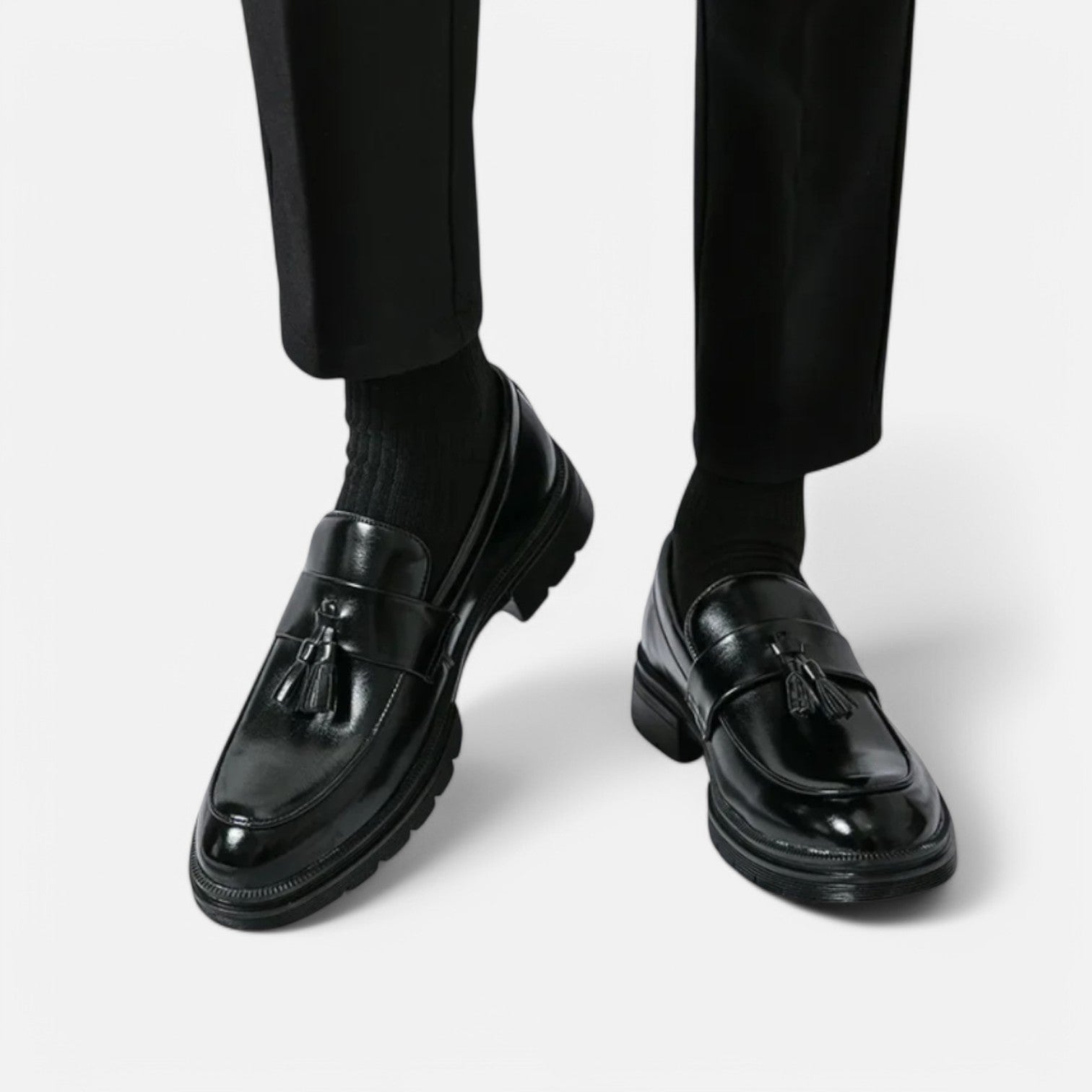 Men’s Leather Loafers – The Essence of Classic Elegance